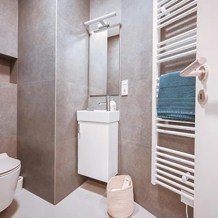 Wake Up Lux Apartman *